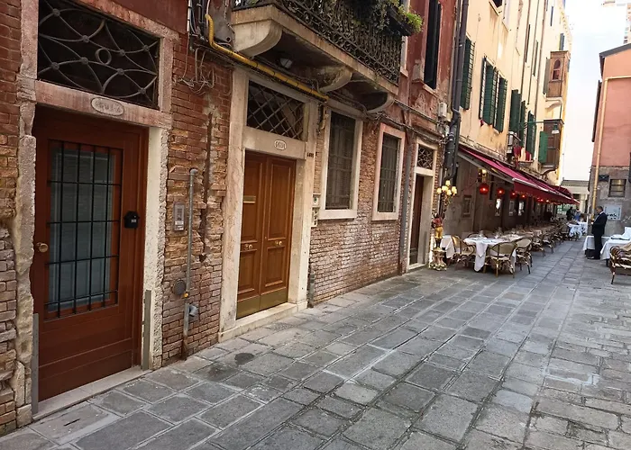 Ca Del Gambero Canal View
